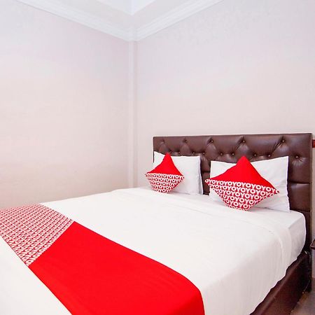 Super Oyo 621 Vania Residence Medan Exterior foto