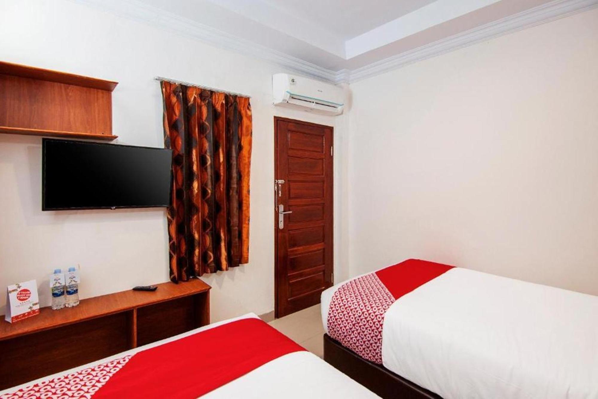 Super Oyo 621 Vania Residence Medan Exterior foto